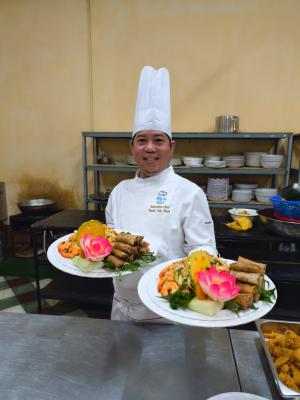 Bếp trưởng - Chuyên Gia Ẩm thực : Chef Nguyễn Tuấn Khanh